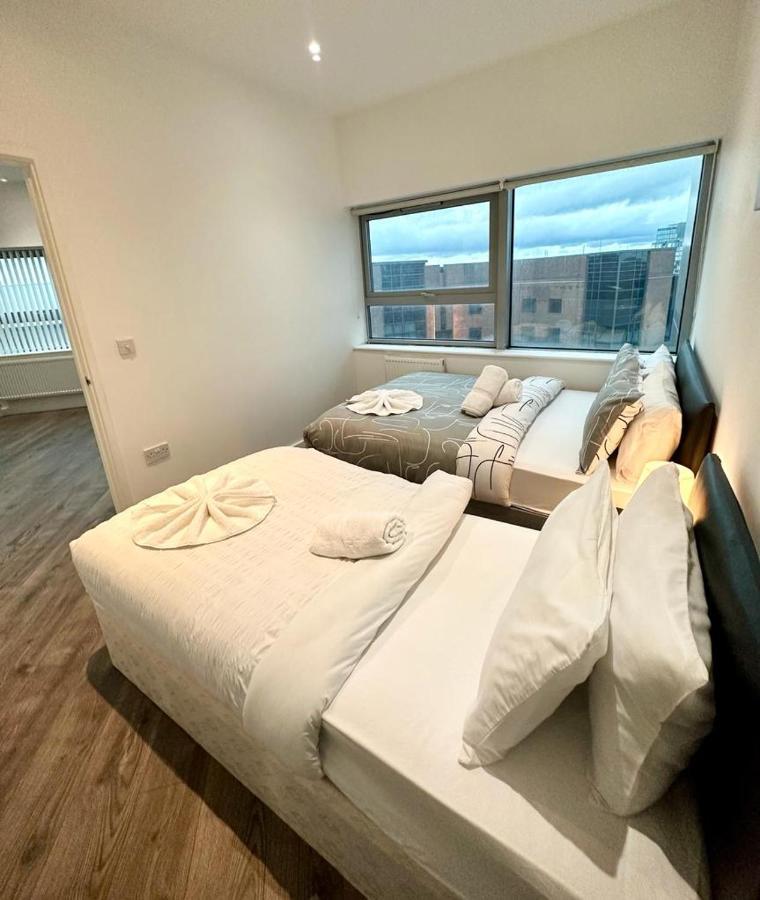Alarabi Apartments-Two Bedrooms Apartment Κρόιντον Εξωτερικό φωτογραφία